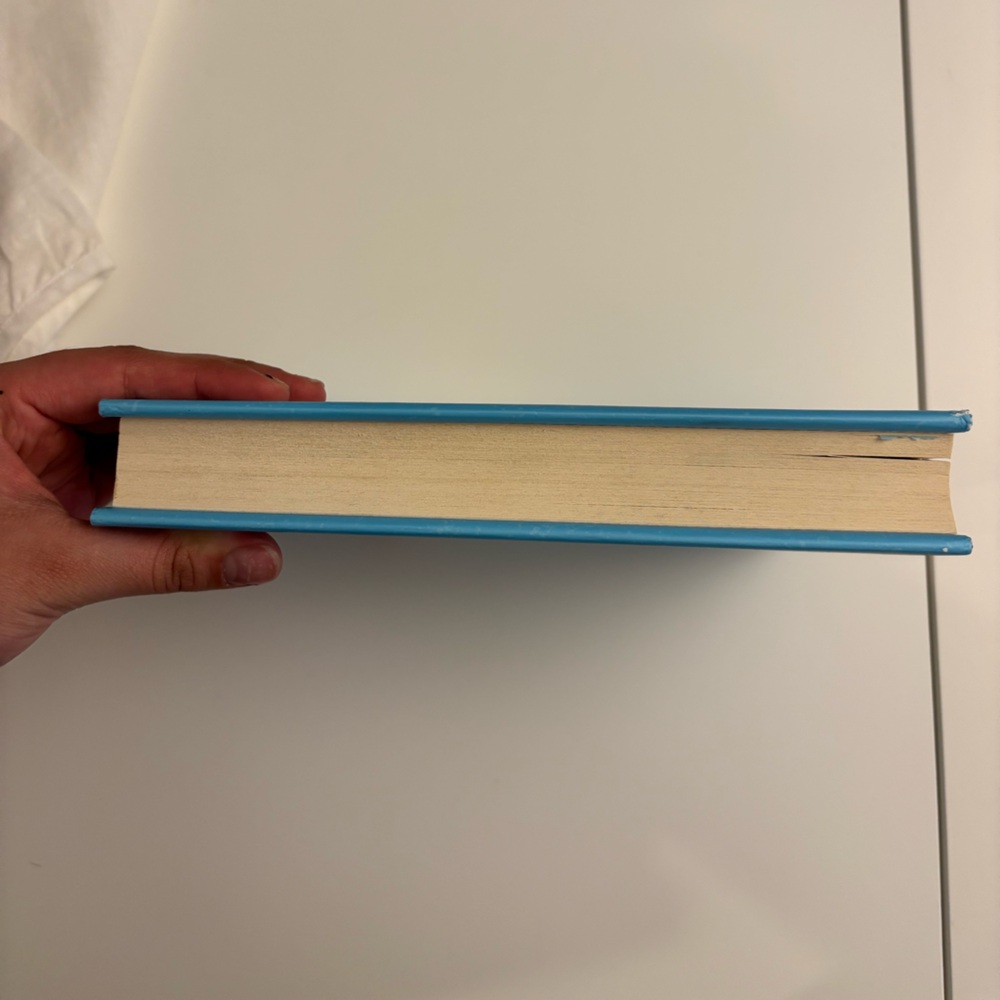 Wonder book by R.J Palacio - Picture 5 of 7